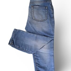 3/20$ Cat & Jack Toddler Girl Super Skinny Jeans – Size 4T